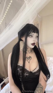 Goth girl do it better part 3