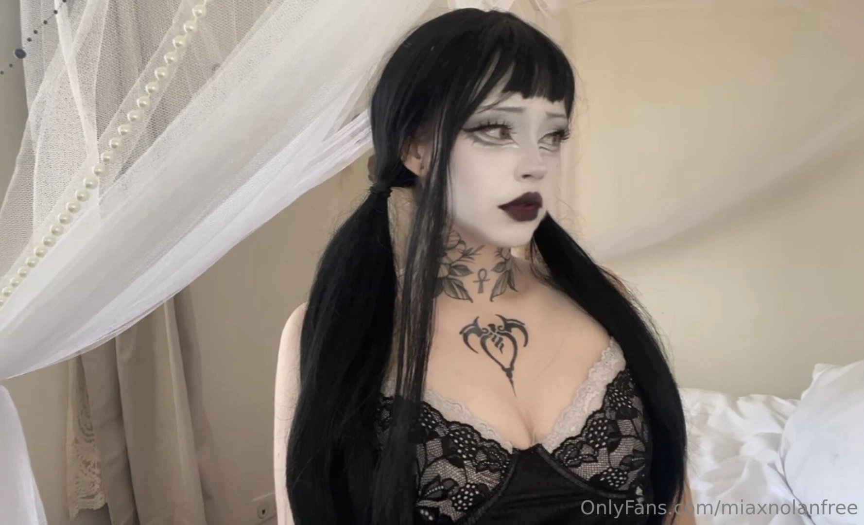 Goth girl do it better part 5 