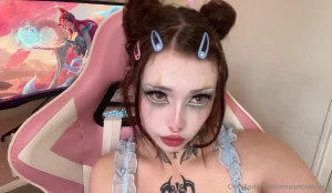 Do you like sexy clown girls 3 part 5