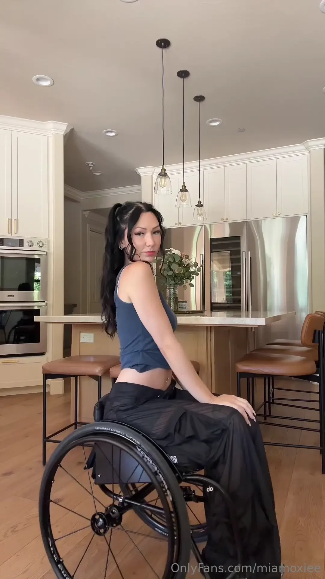 Hi do u like my outfit 