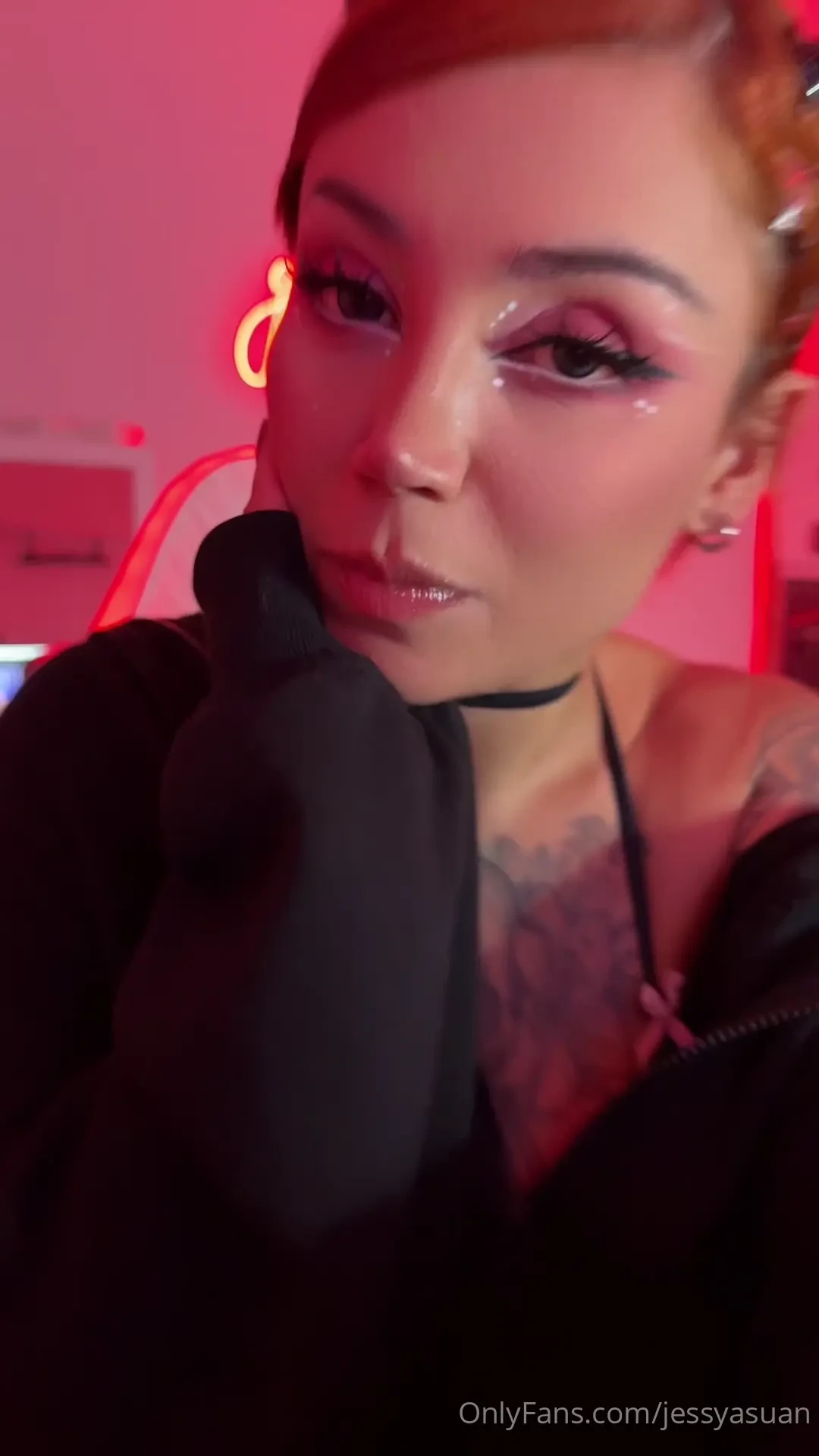 I have the face of an angel but the devil taught me a few things 