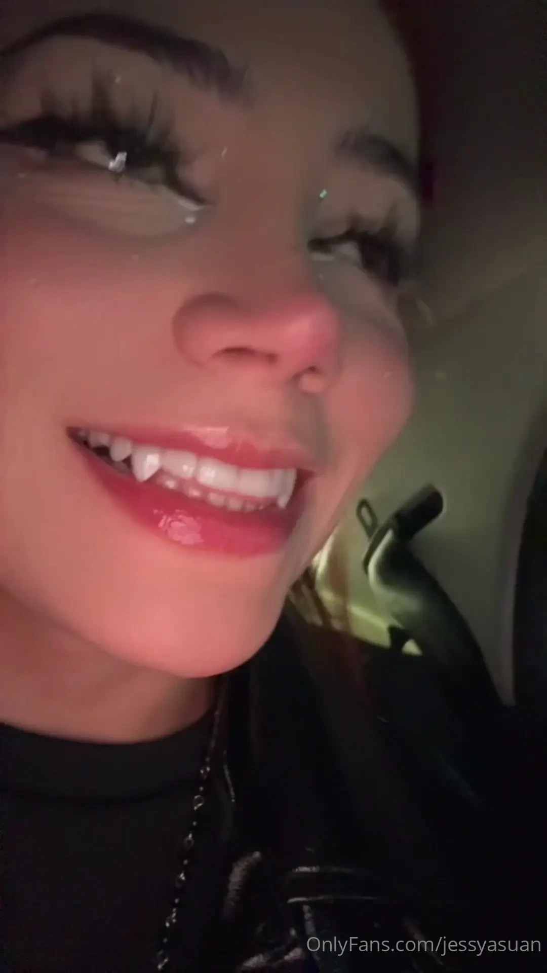 Can i caress your neck with my teeth grr yep 