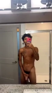 Goodmorning too everyone that likes a big pretty dick