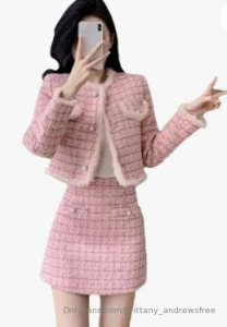 I just found the outfit i need to rock for our next custom shoot and i