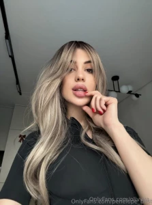 Cute girl penelope_bust loves playing with her pussy she looks so part 118