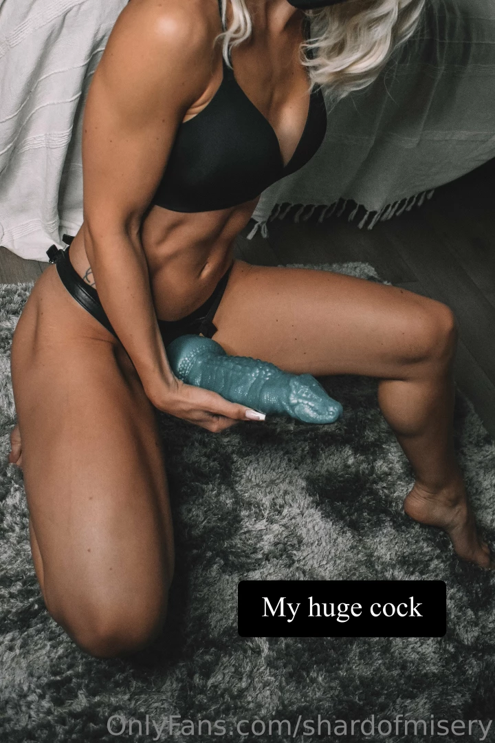 Hello i m strapon amp pegging hobbyist come to support me and my 