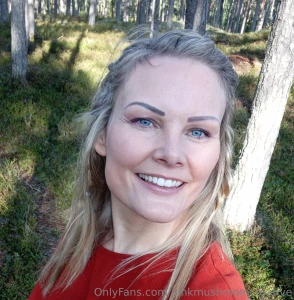 Noen som kunne tenke seg at jeg gjorde noe live do you want me to go