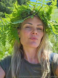 Embracing summer vibes with my brenner bregner wreath there s nothing