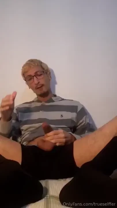 From soft to hard i end up with my mouth full of cum 