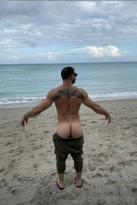 I believe i can fly humpday