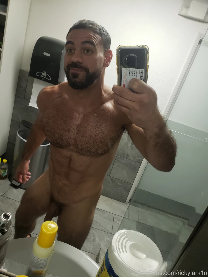 Falcon studios mirror selfie 