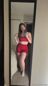 Soooooo i m going to a different gym tomorrow for my glute and quad part 1