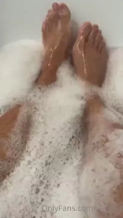 Besoin de bon massage de iep apr s mon bain 