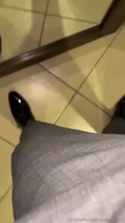 Lick the mirror clean 