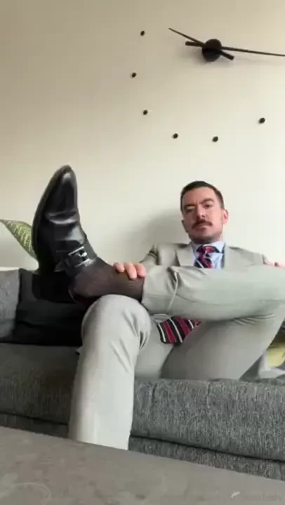 Stay on the floor licking and smelling that s your duty 