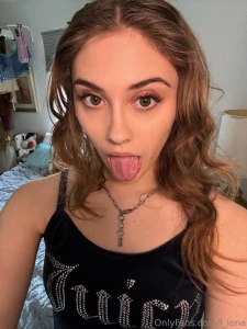 Finally gave into my guy best friend and gave him a blowjob his cock part 1