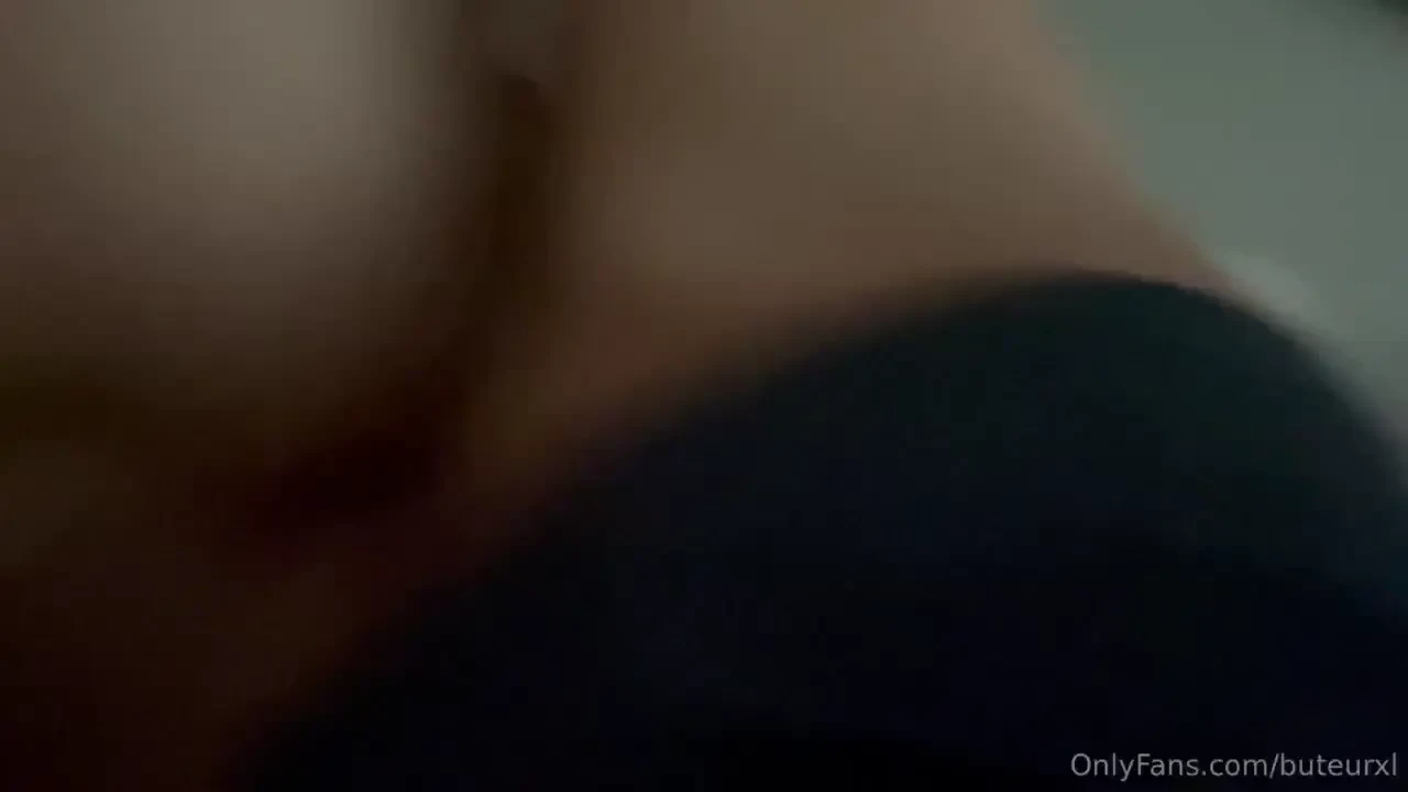 Couter cette chienne couiner 