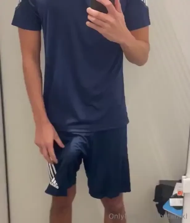 Tu kiffer les lieux publics b b 