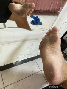 Mirror reflection of my dirty feet if u want to see more plz message