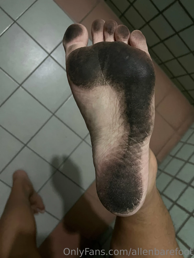 Just walked through some dirty stairs my soles become shining black part 3 