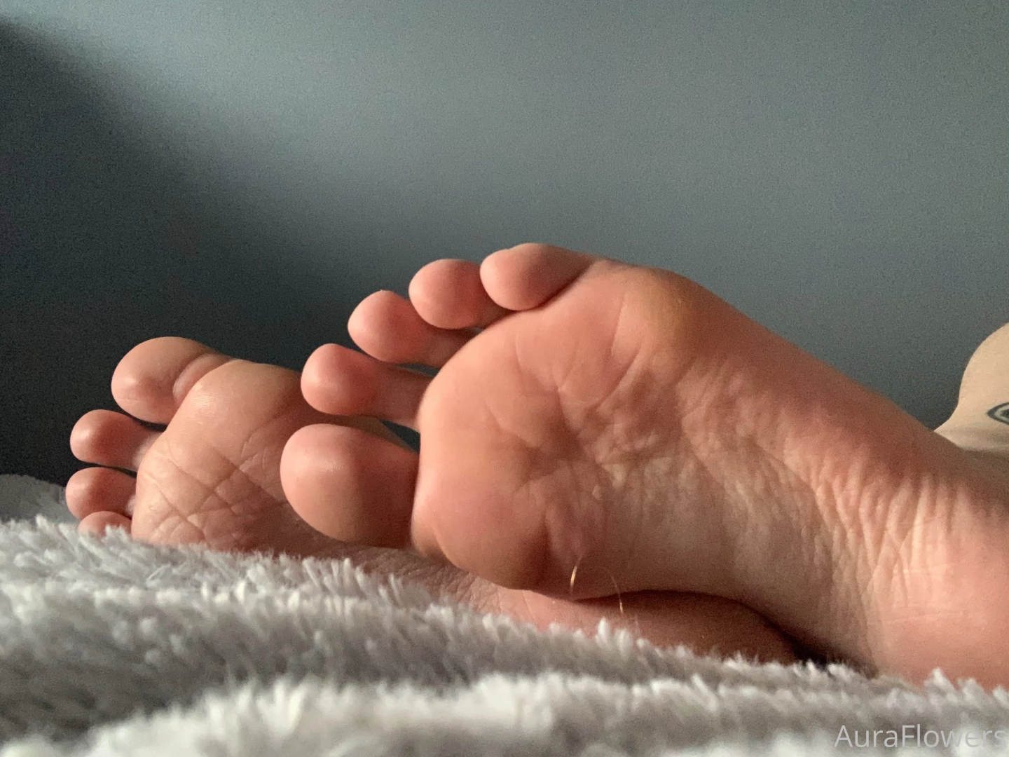 auraflowers - I don t post enough feet appreciation pics part 2 