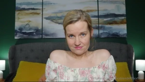 Swipe for a reaaalllly naughty story or this is free on my vip page