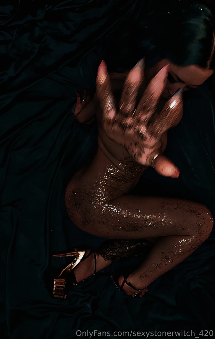 Lil shy girl post this am for your pleasure tip me and you will be 