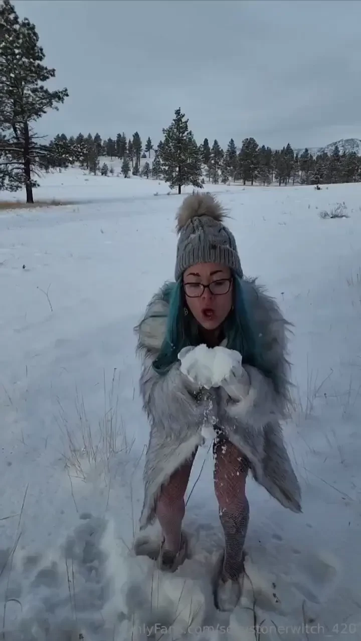 Can i blow you hehe hope you like this slow motion video 