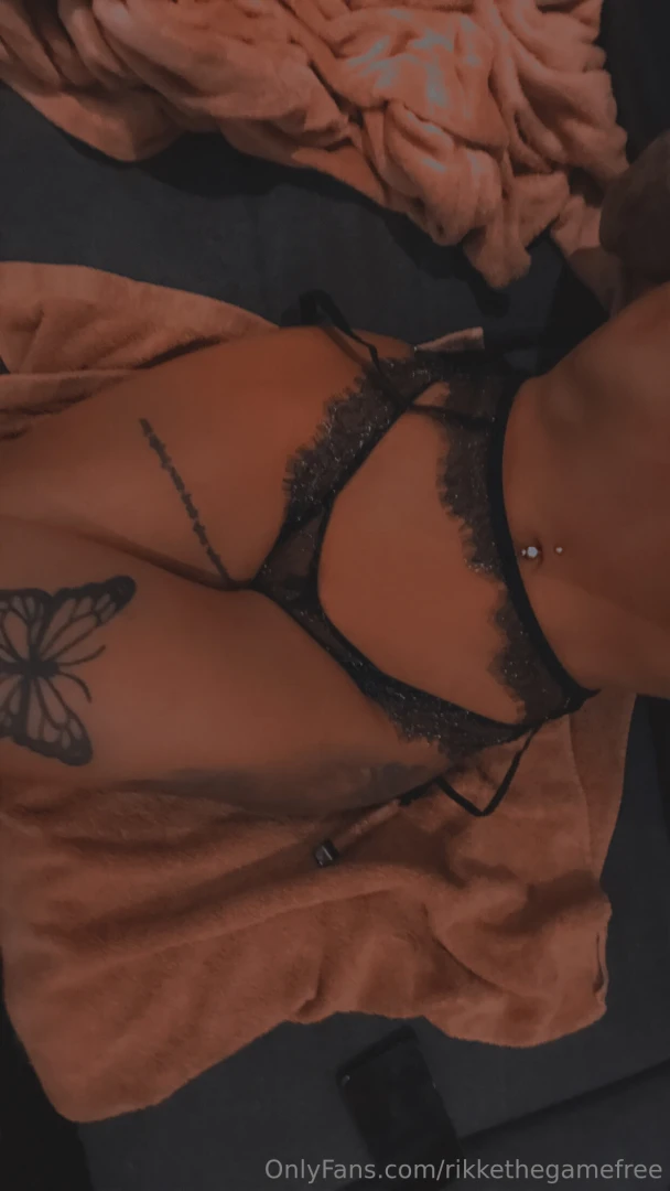 Live on my vip account https onlyfans com rikkethegame 