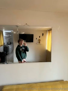 Liked the video a lot idk why but all these mirrors and no one to fuck part 2