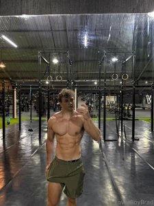 Couple gym and travel photos i ll post way more soon part 3