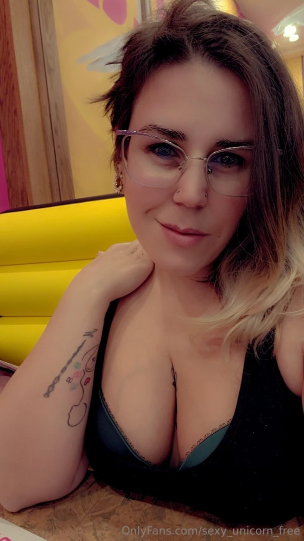 Tip help me pay for my breakfast and you ll get a nice surprise 
