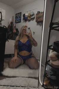 Go follow this babe she s doing a sale on her vip and trust me you won