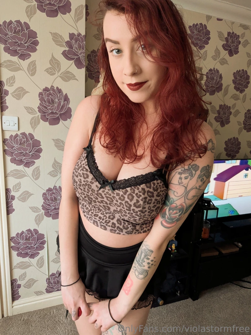 This top makes my titties look great 