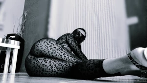 Seduction does not depend on the amount of clothes you have on what