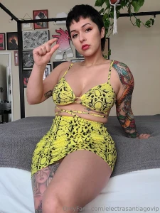 Get those tiny dicks out