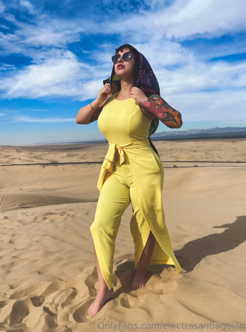 Experience the heat as i tease you with a glance and a taste of more part 1 