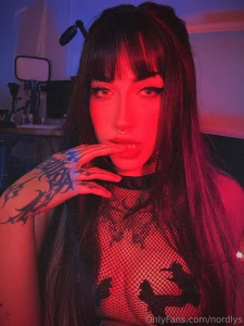 Doing my first live tonight at 11pm gmt so excited come join me