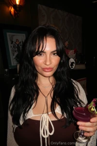 Rate me 1-10 be nice