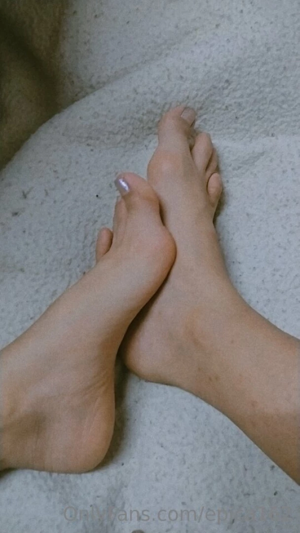 Una semanita de piesitos les gustar a d jame tu me gusta en el 