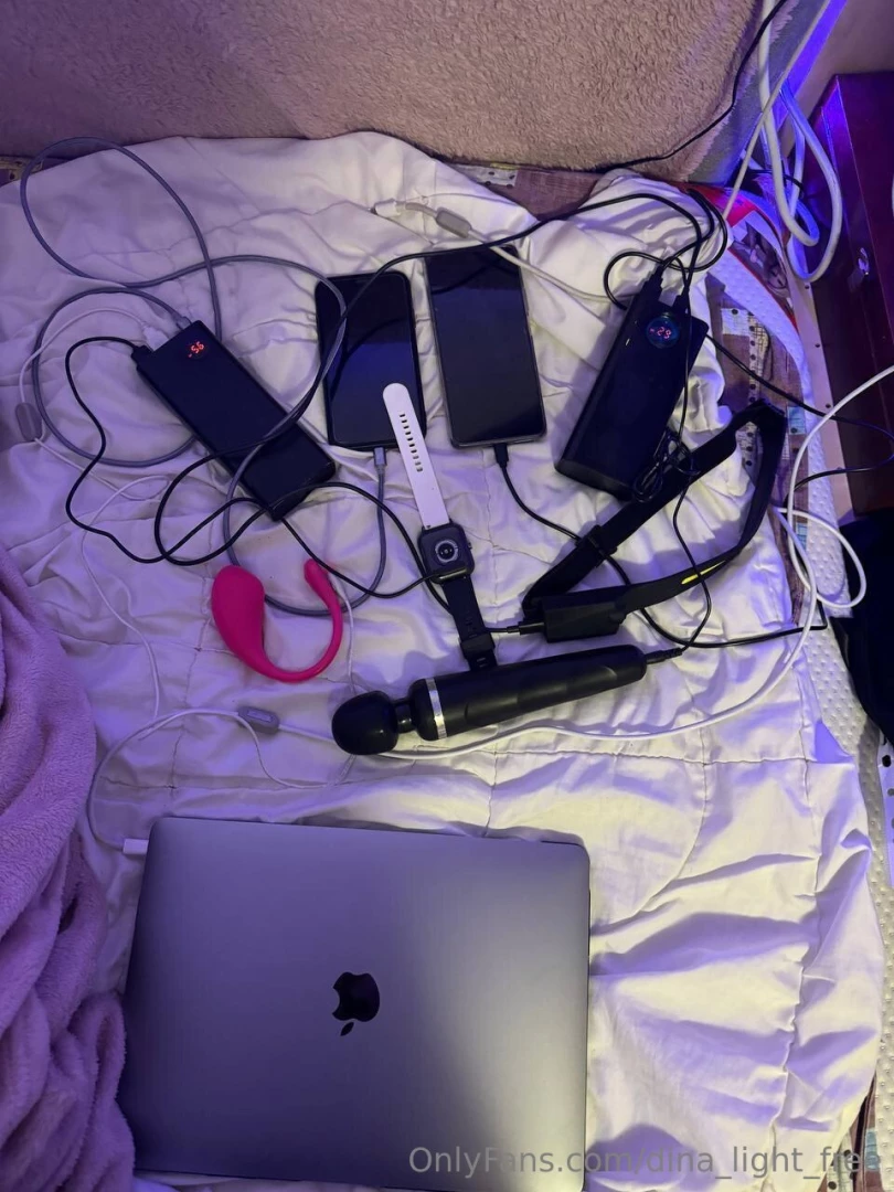 This is what your bed looks like when you re an onlyfans model 