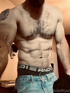 Hi cock lovers i ll be posting shortly