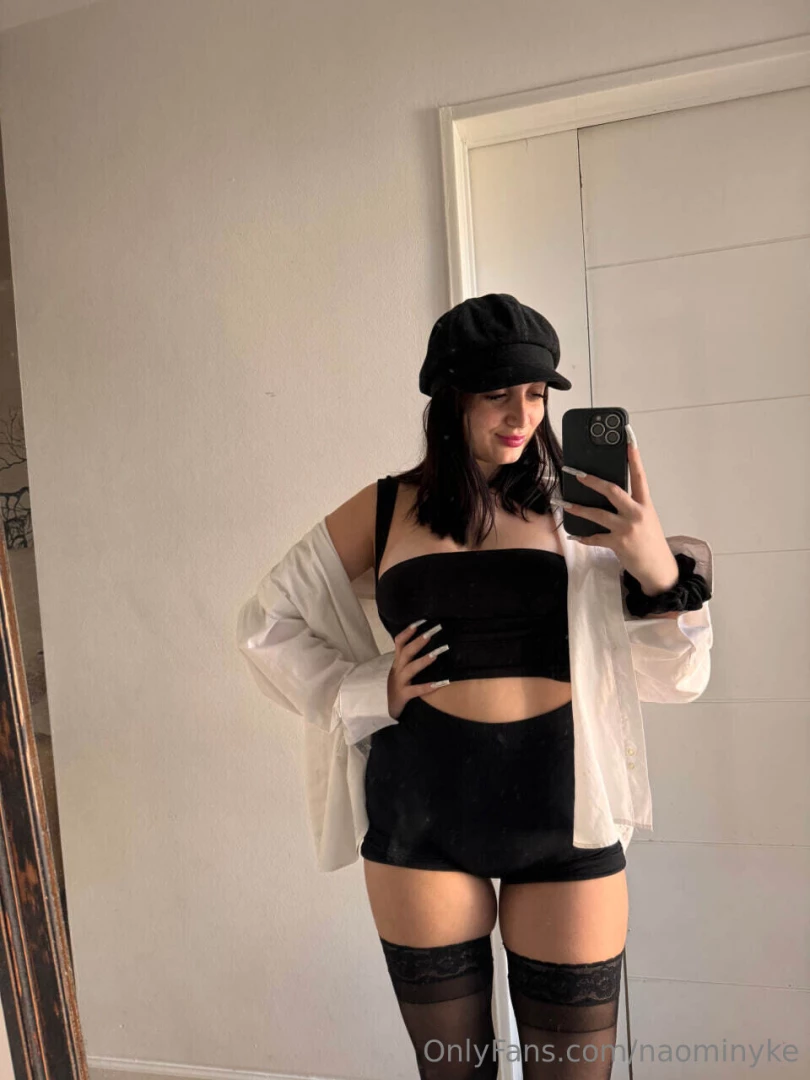 Do i look good wearing a hat 