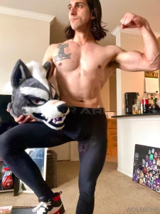 Always get super horny after a workout had to blow a load after leg