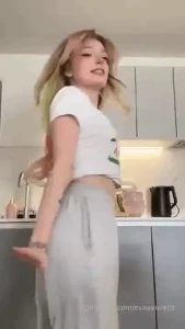 Do u like nsfw tiktoks should i make more