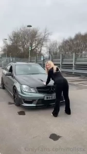 Cheeky twerk
