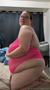 I m a queen and my curves reign supreme part 1