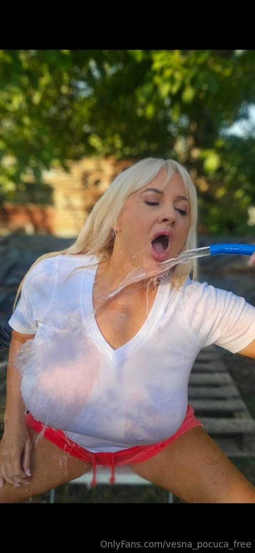 Who s up for a splash 