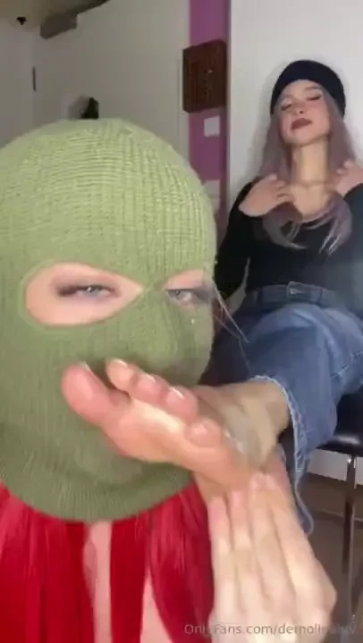 I lick my goddess feet as she commands me in the video and talks to me 