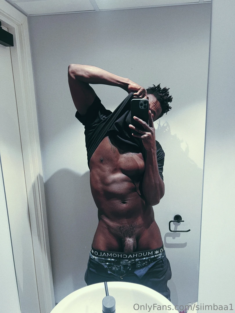 My male followers today i am feeling a bit generous so slide in my dm 